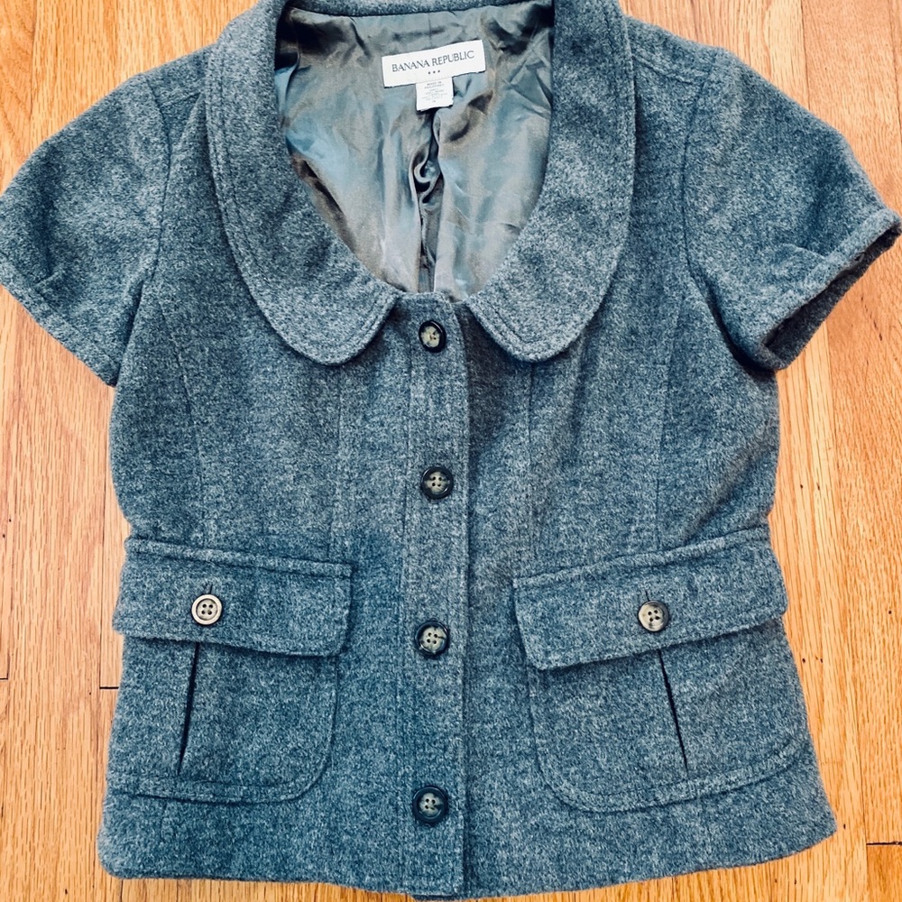 Wool Scoop Neck Short Sleeve Blazer